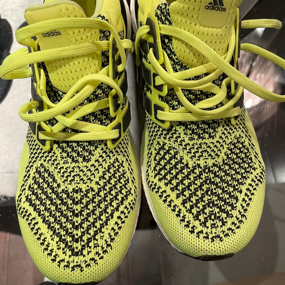 Adidas Ultra Boost/Size 8 US/Mens